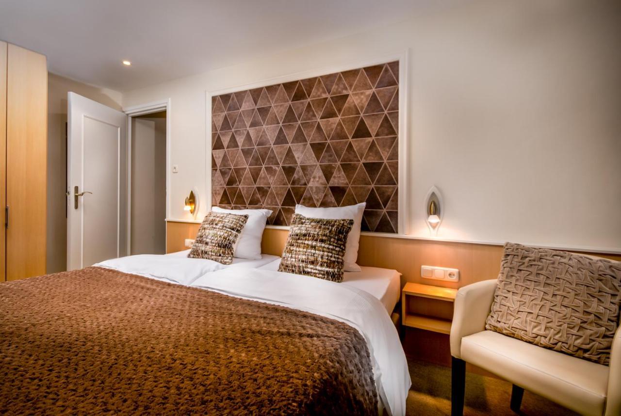 Aparthotel Ons אפן מראה חיצוני תמונה